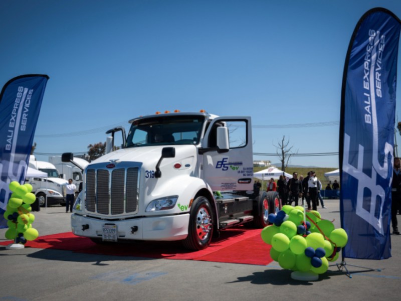 Net zero electric freight truck