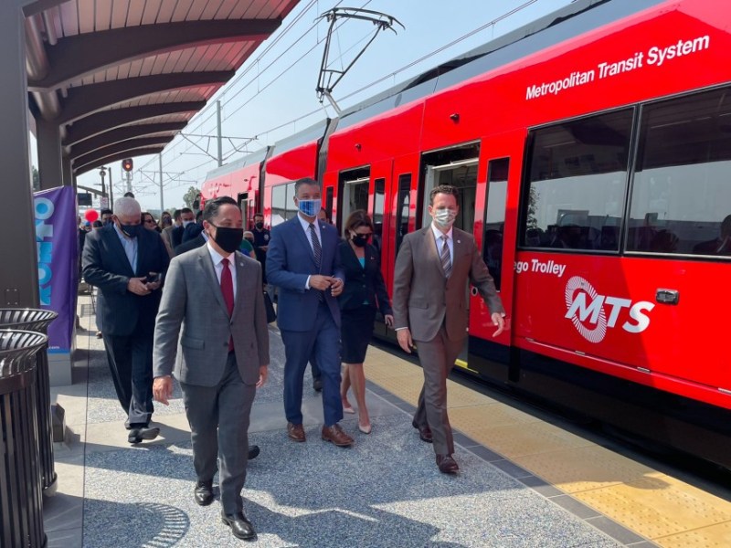 Government leaders with first trolley