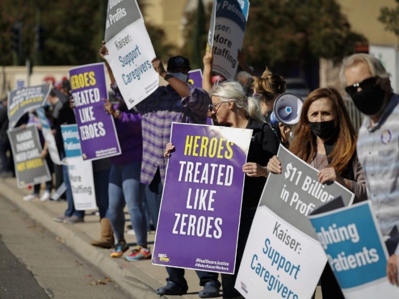 Hospital staffers protest