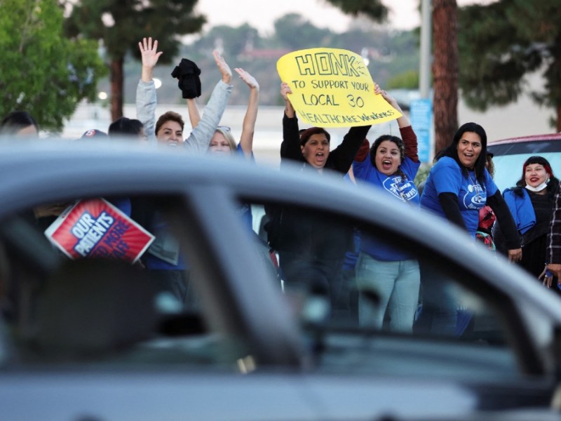 Striking healthcare workers