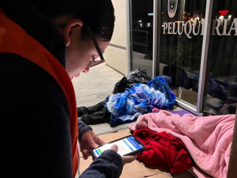 Volunteer counting homeless