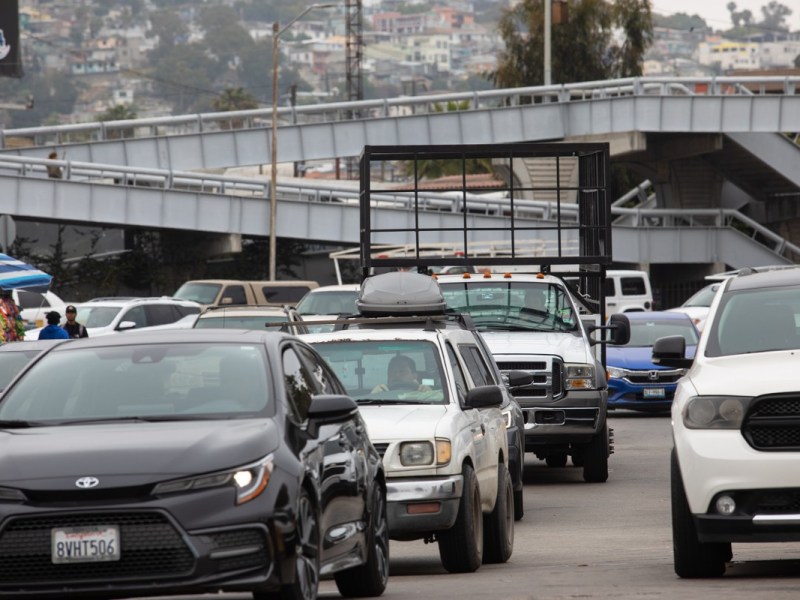 Traffic at the border