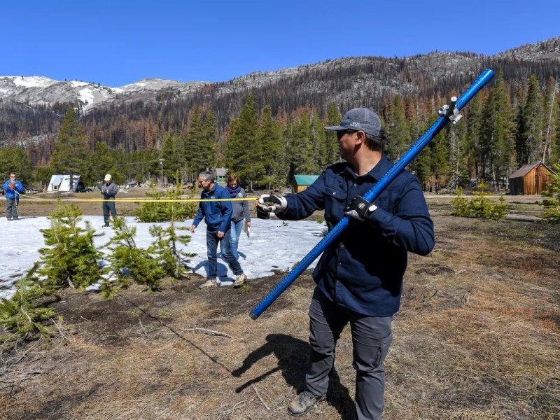 Minimal snowpack on April 1