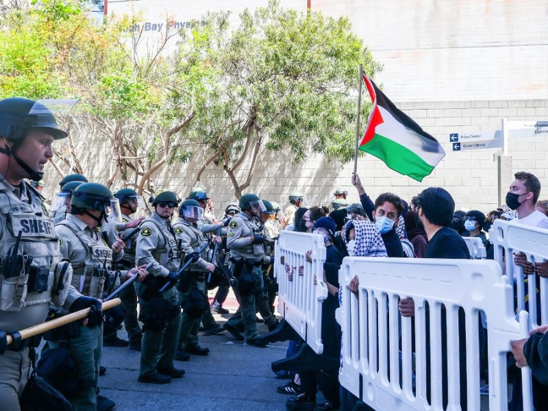 Sheriff's deputies confront protesters