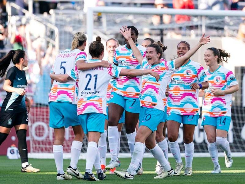 San Diego Wave players celebrate goal by Hanna Lundkvist. Photo courtesy San Diego Wave