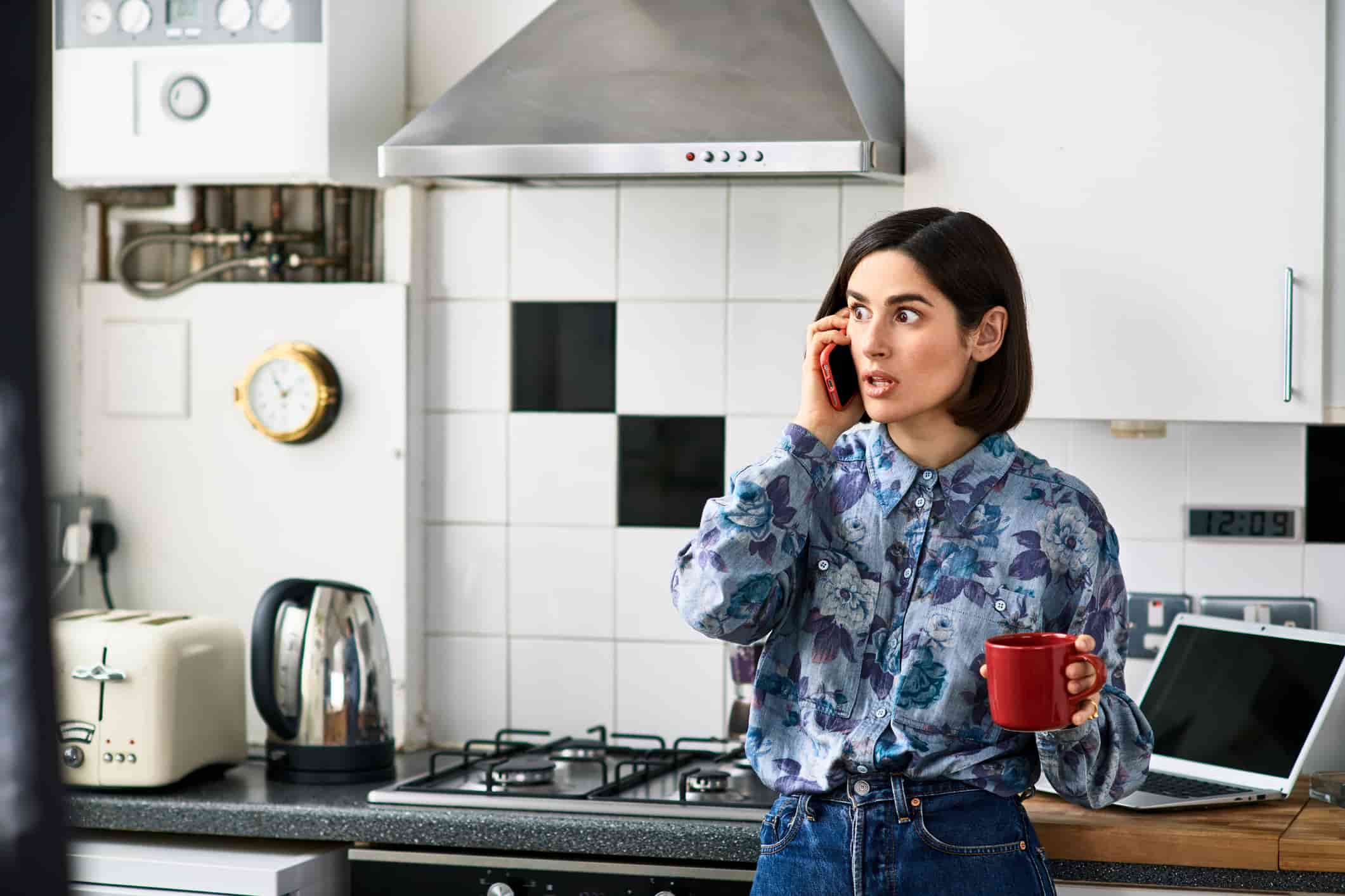 woman-on-phone-in-kitchen-fear-as-a-motivator